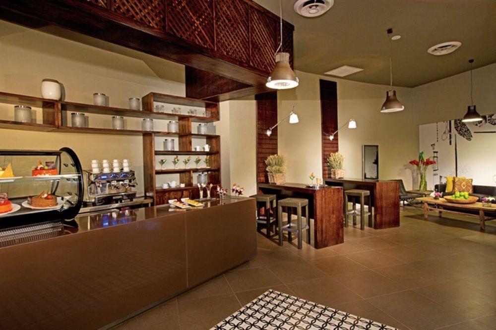 Breathless Punta Cana Resort & Spa (Adults Only) Eksteriør bilde The interior of the coffee shop