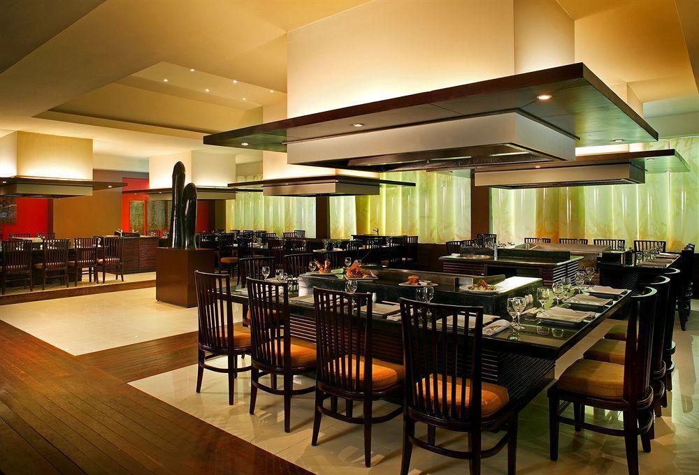 Breathless Punta Cana Resort & Spa (Adults Only) Eksteriør bilde The interior of a restaurant