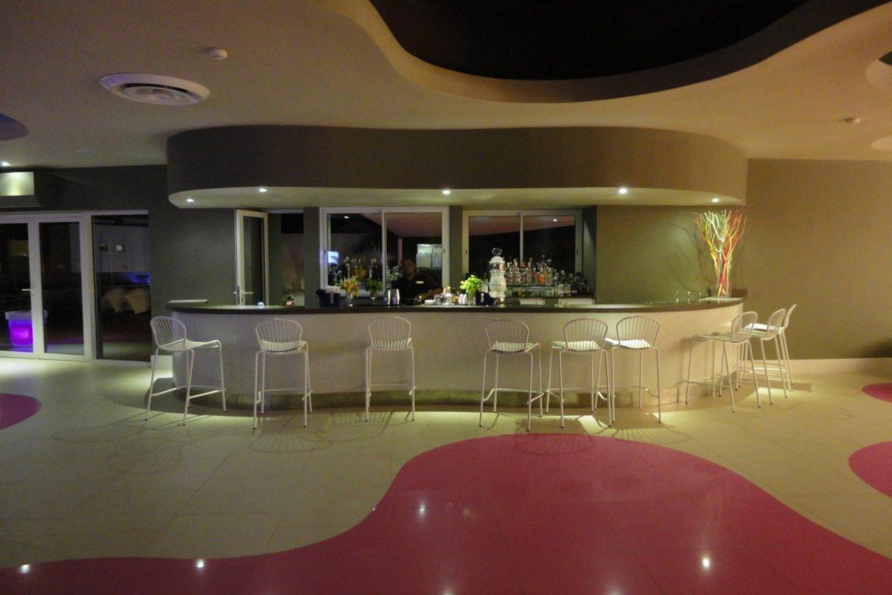 Breathless Punta Cana Resort & Spa (Adults Only) Eksteriør bilde The bar at the 10th floor